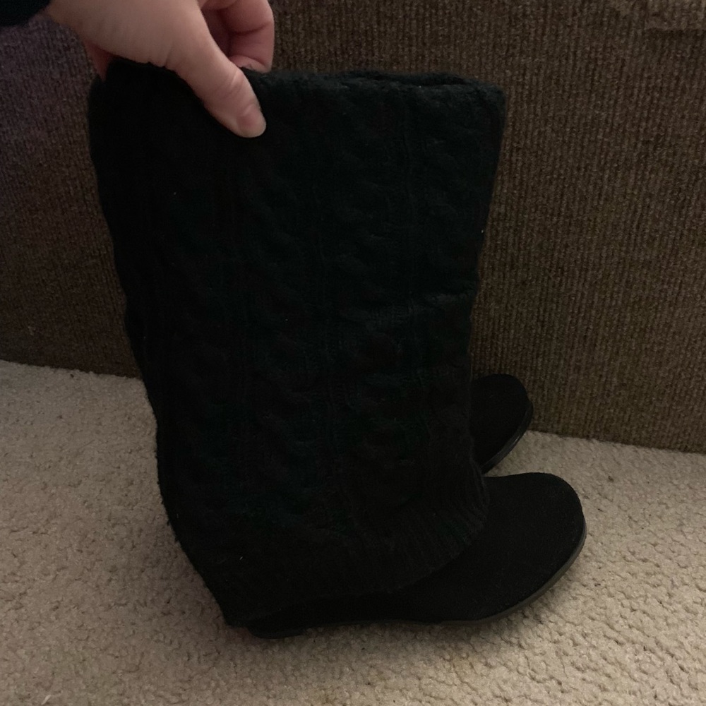 Black sweater boots